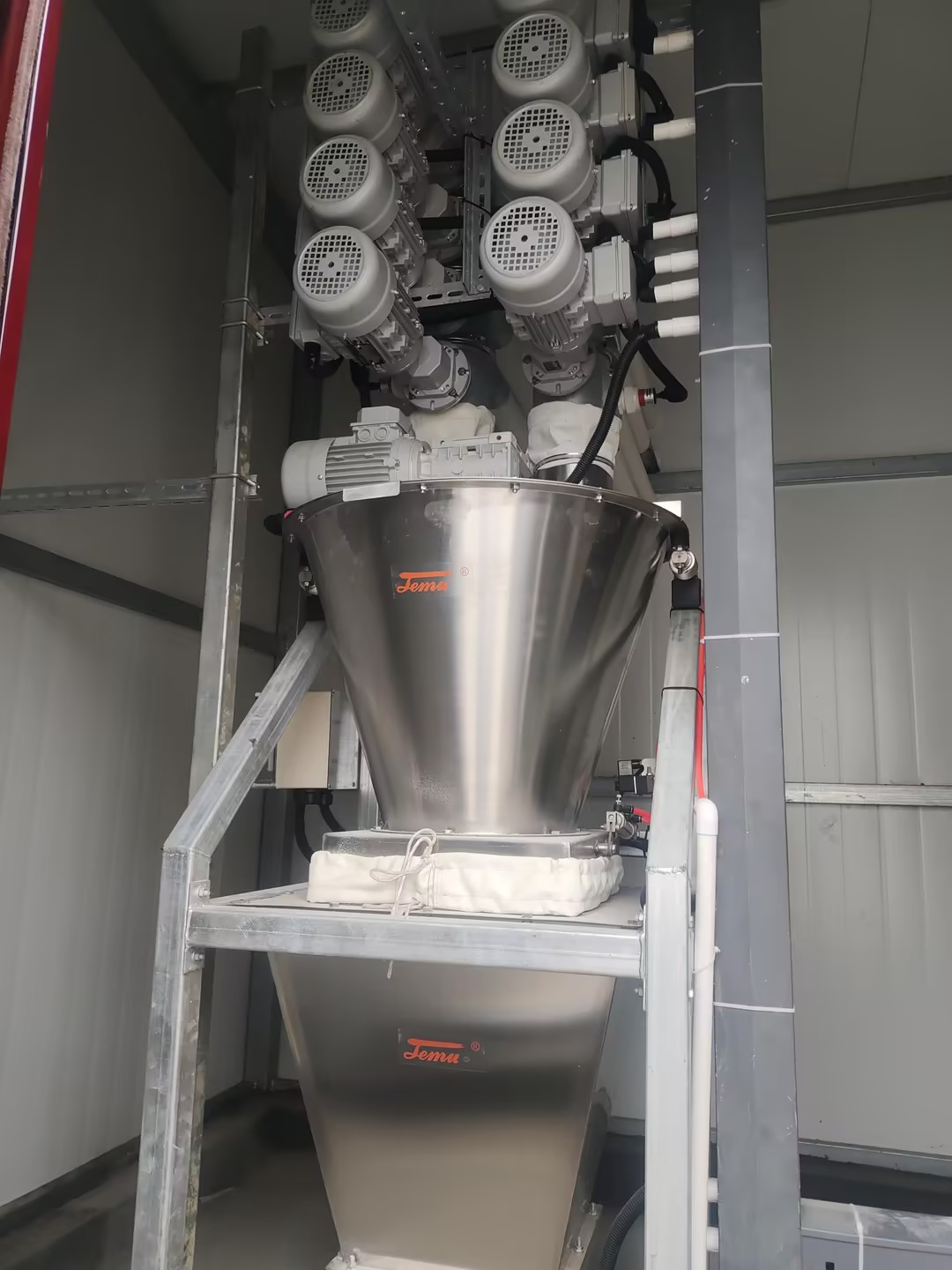 精準(zhǔn)攪拌站